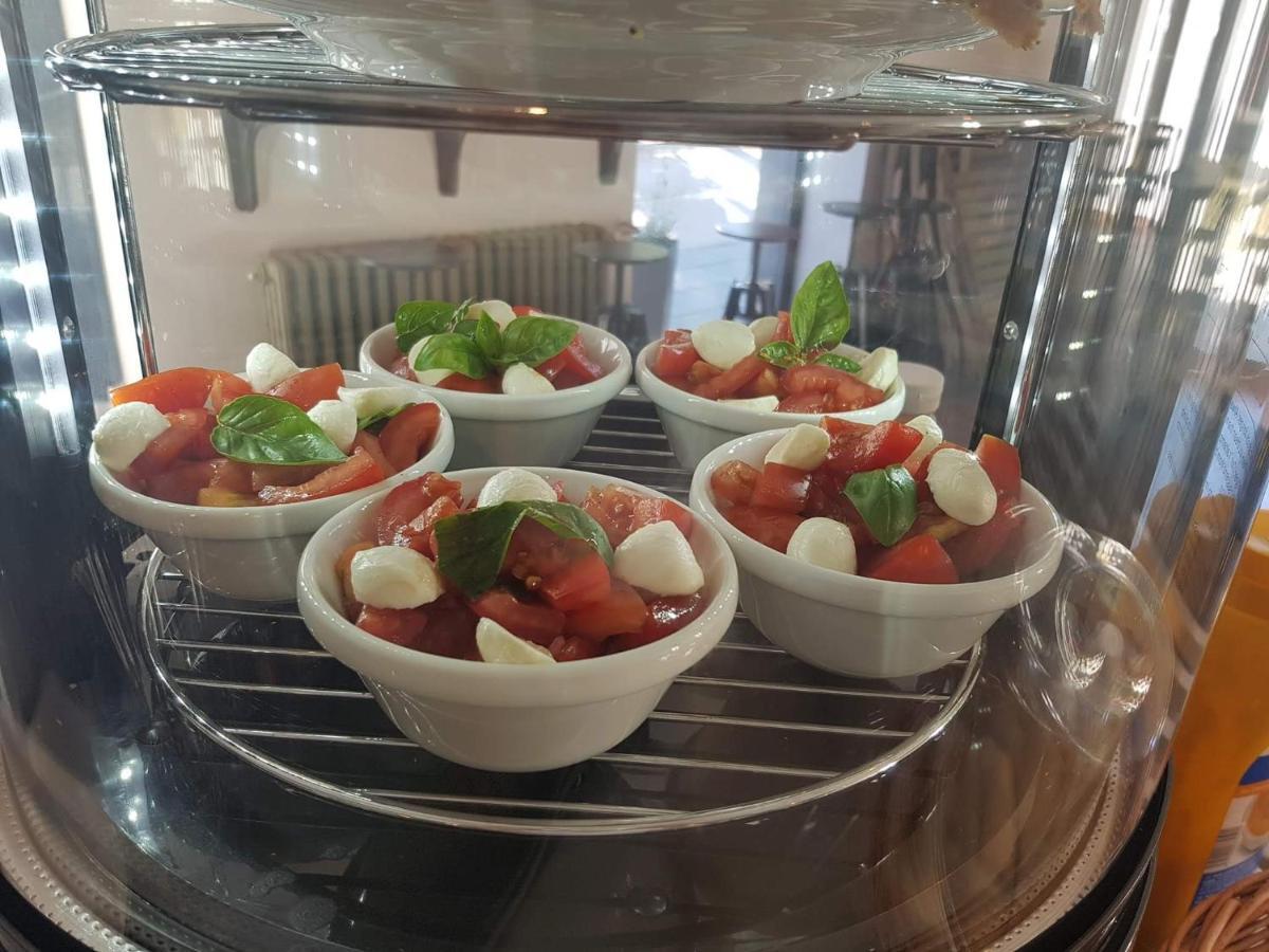 Penzion A Bistro Dilna Třeboň المظهر الخارجي الصورة